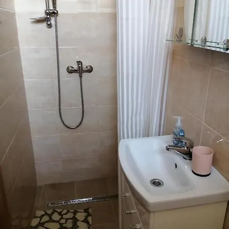 Ivona Guest house *